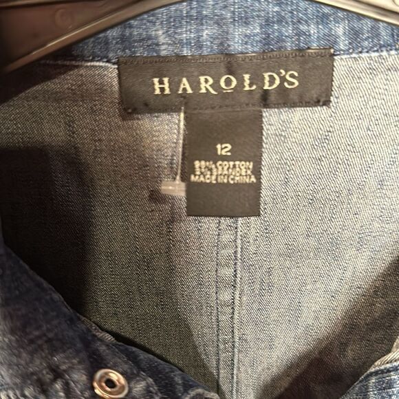 Harold’s Ruched Pearl Snap Denim Shirt Size 12 - Picture 3 of 3